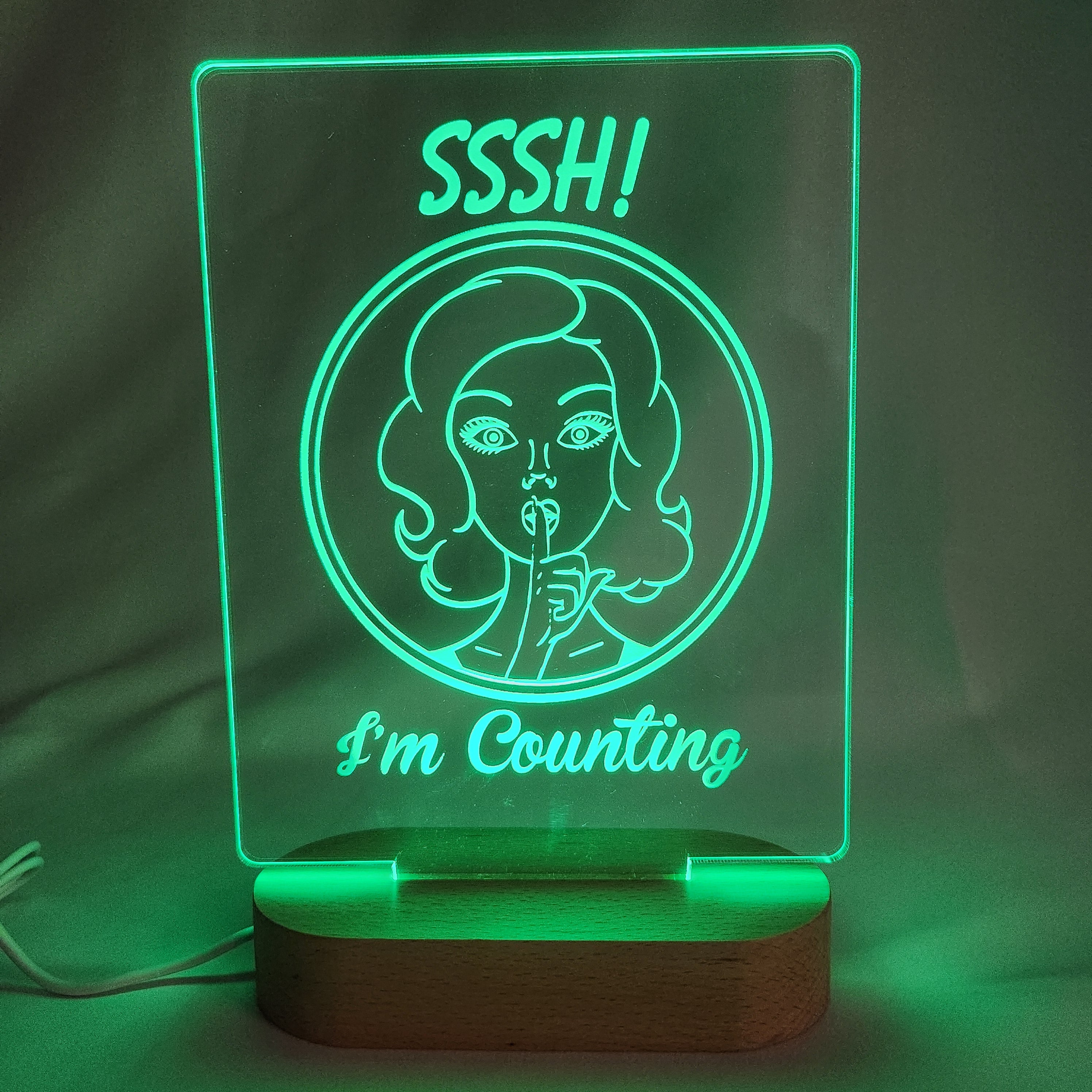 Light-Up Crafting Status Signs